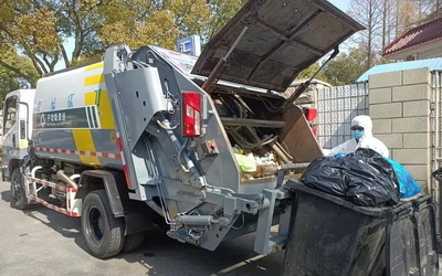 筑牢疫情防控“安全線” 道路保潔與垃圾清運行業的行動紀實